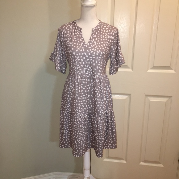Dresses & Skirts - NWOT Tiered Spotted Dress